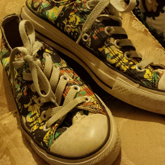 REPOSHING Converse all star sneakers
