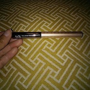Urban Decay Razor Sharp liquid liner