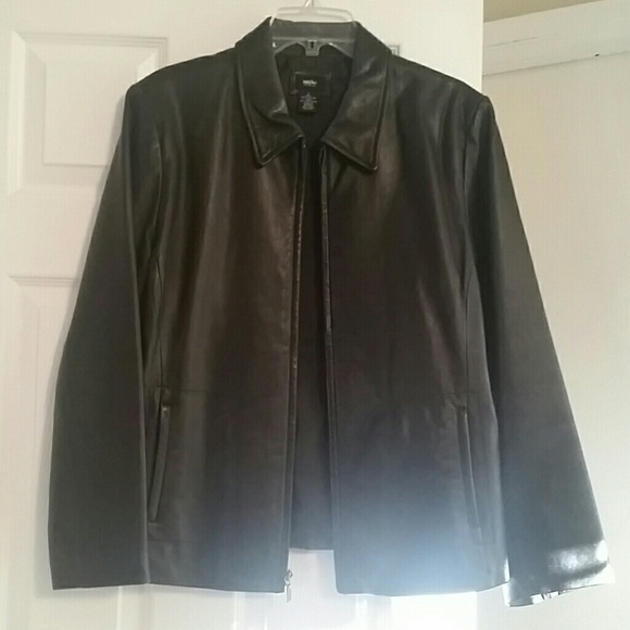 GENUINE LEATHER JACKET.