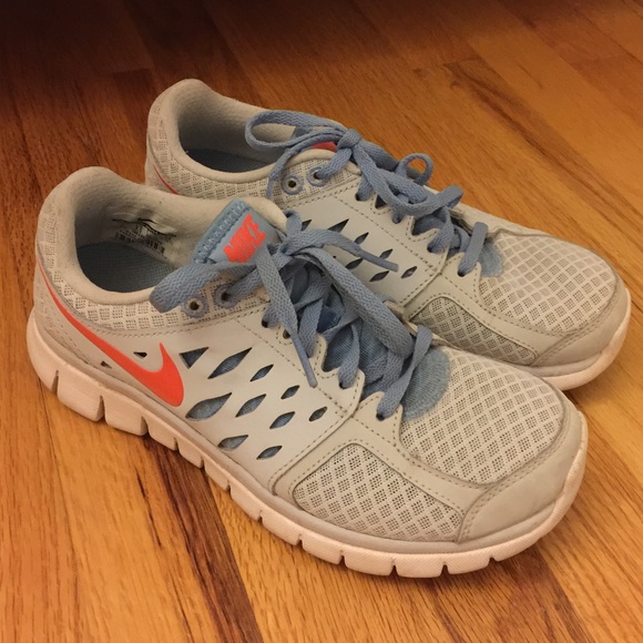 Nike Shoes - Nike Flex Run Women's Sneakers Sz 6
