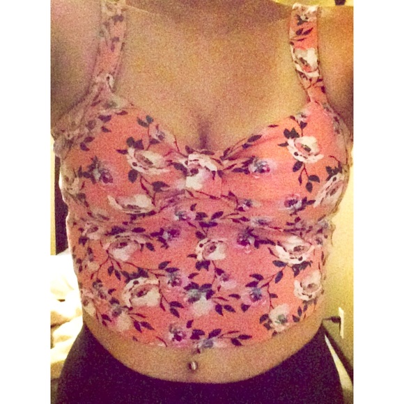 Pink floral top - Picture 1 of 2