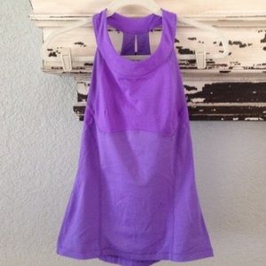 Lululemon tank size 4