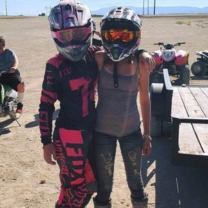 Meet your Posher, Holley