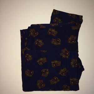 LuLaRoe OS Camera Leggings