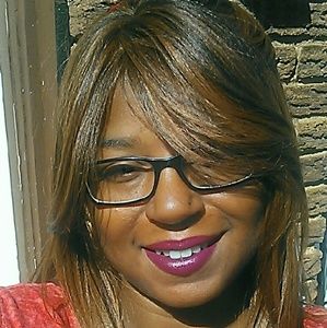 Meet your Posher, Lashana