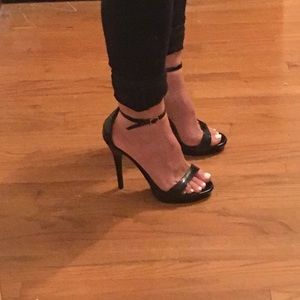 NWT Michael Antonio Heels