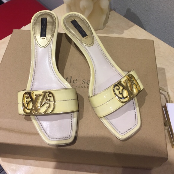 louis vuitton low heels