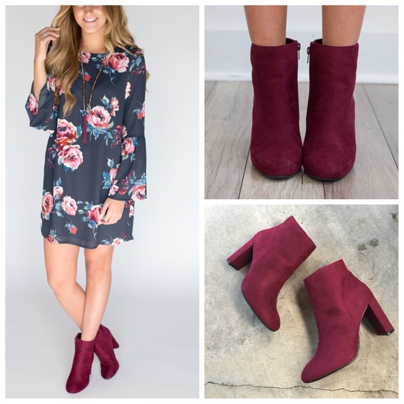 Shoes - ❗️last one❗️Burgundy suede side zip ankle boots