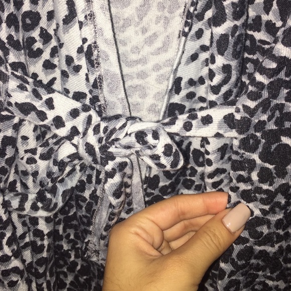 Cheetah print tie front blazer - Picture 5 of 7