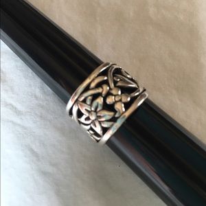 Filigree ring