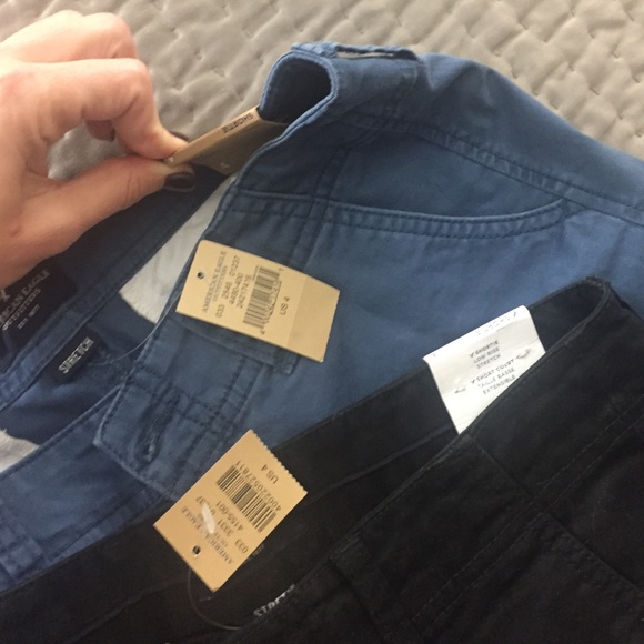Bundle of 2 NWT American Eagle Shorts size 4 - Picture 2 of 3