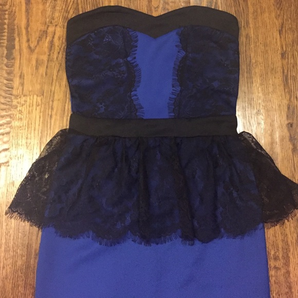 NEW WITH TAGS--- blue strapless dress - Picture 2 of 3