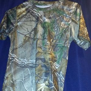 Real Tree boys performance tee size M 8/10