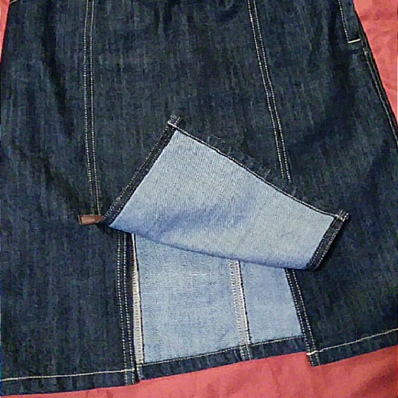 Gap Skirt sz. 4 - Picture 2 of 4