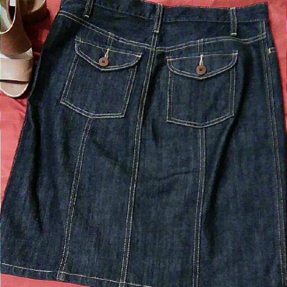 Gap Skirt sz. 4 - Picture 3 of 4