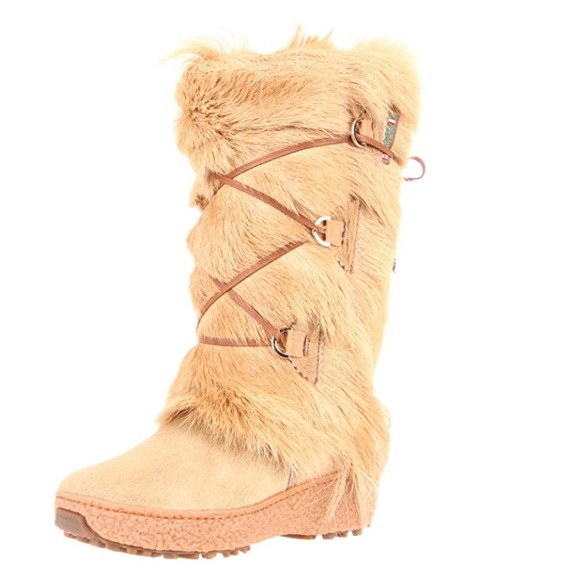 Pajar Women's Scarlet Tassle Tie Goat Hair Boot