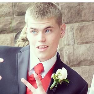 Meet your Posher, Adam