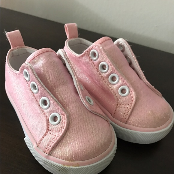 Infant girls Gymboree pink sparkle sneaker size 4