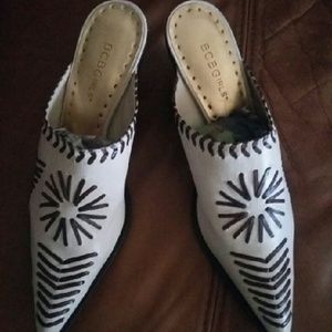 BCBGIRLS Western Clogs