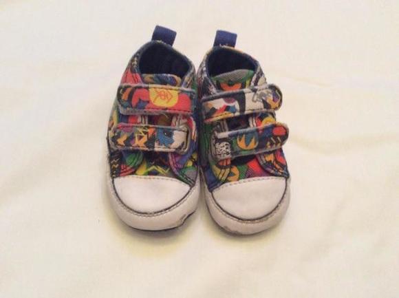 Converse crib shoe