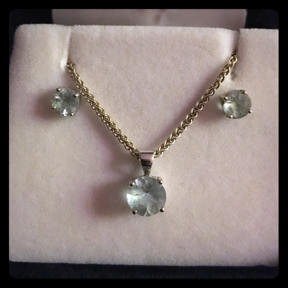 Sterling silver aquamarine pendant and studs