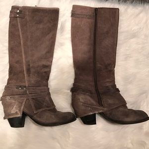 Fergie suede boots