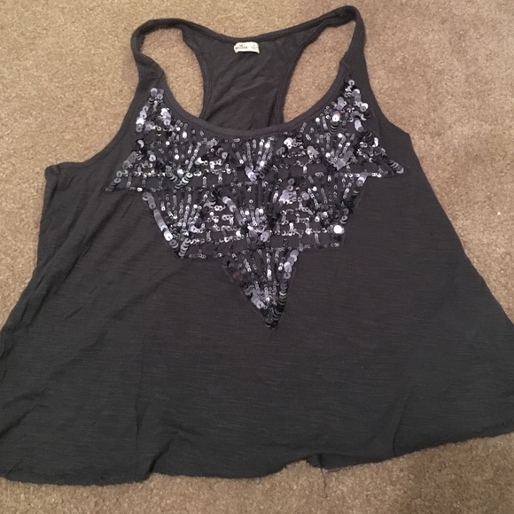 Tank top! - Picture 1 of 4