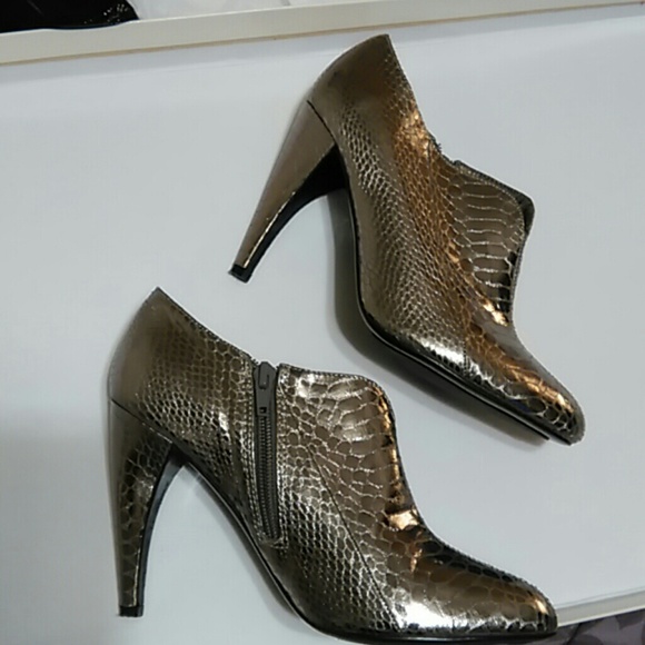 Sam Edelman Booties - Picture 2 of 4