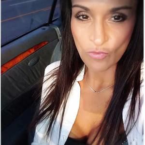 Meet your Posher, Deirdre