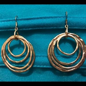 Gold earrings ✨bundle w/bangles for gorgeous set✨