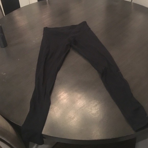 Lululemon black leggings