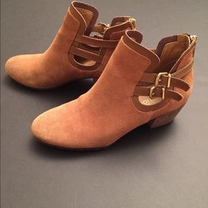 Kenneth Cole Reaction Ankle Boots