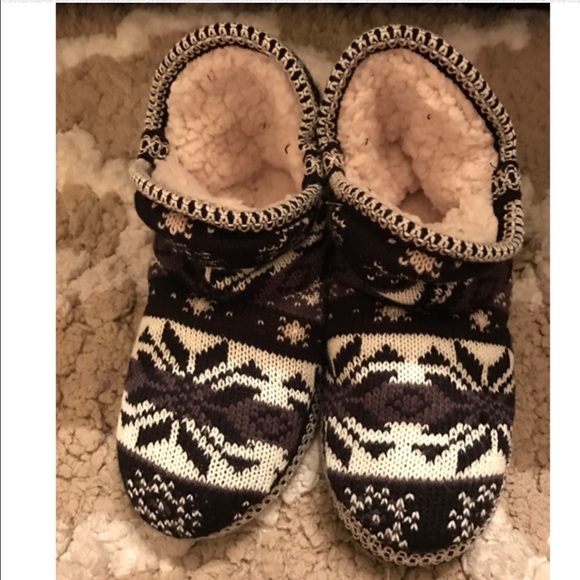 Mukluk booties fuzzy knit slippers