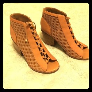 Lace up open toe bootie