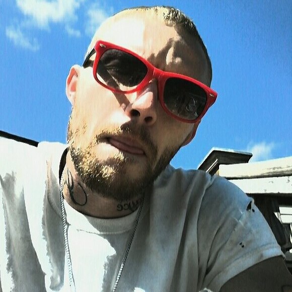 Meet your Posher, Bobby - Picture 1 of 1