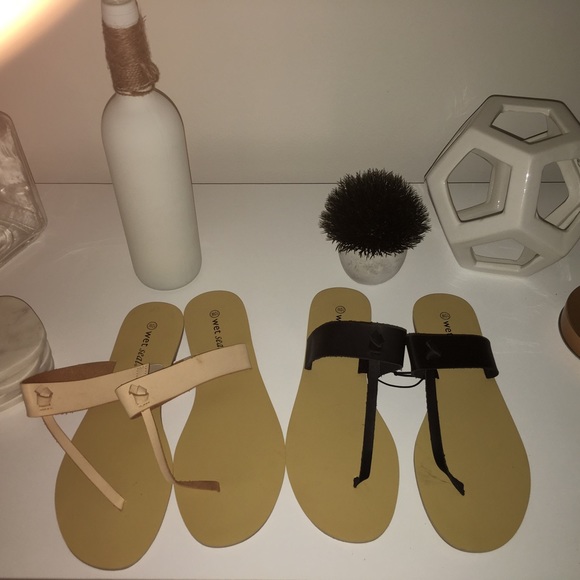 🆕 Wide Fit Sandals | Sold Together