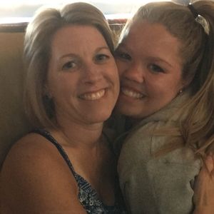 Meet your Posher, Hillary