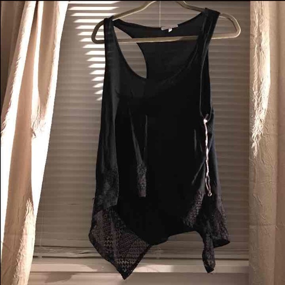 Charlotte Russe flow tank