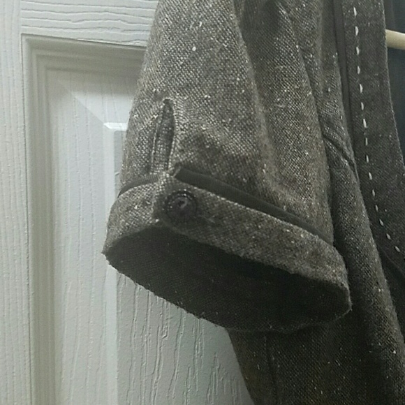 Blazer - Picture 2 of 3