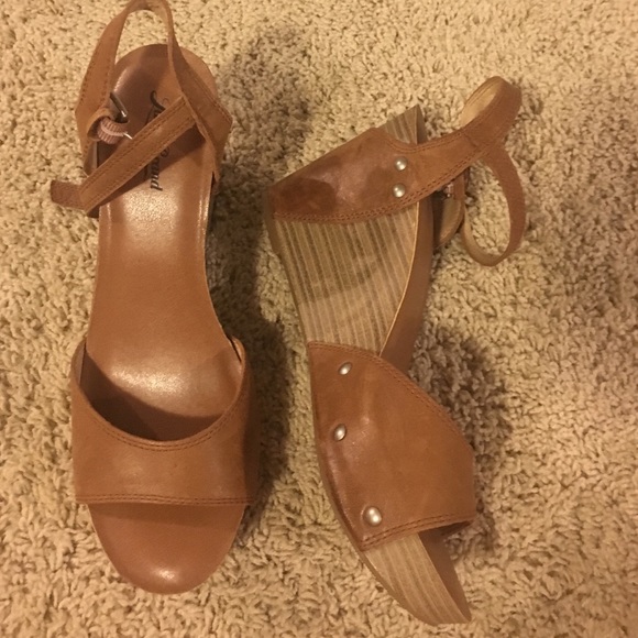 Lucky brand wedges