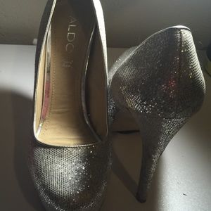 Beautiful, sparkly Aldo pumps!!!