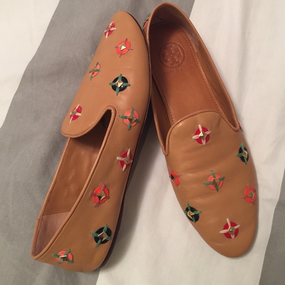 Tory Burch Shoes - Tory Burch nude loafers w/ colorful studded accent