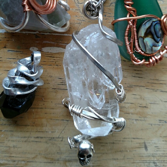 💲✂Entangled Earth Crystal - Picture 2 of 3