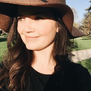 Meet your Posher, Julia