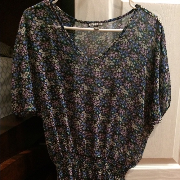 Cute top!!! - Picture 3 of 3