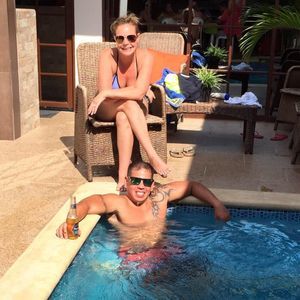 Meet your Posher, Safian