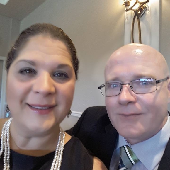 Meet your Posher, Sendi