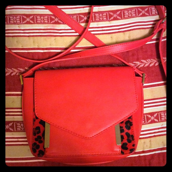 Zara Trafaluc New small messenger style bag - Picture 1 of 4