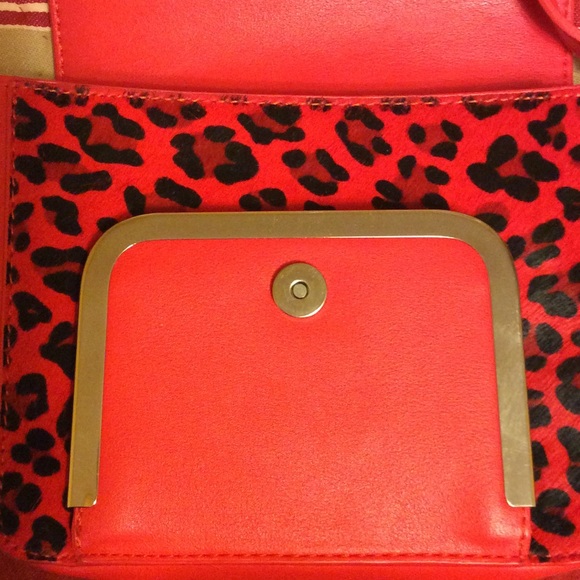 Zara Trafaluc New small messenger style bag - Picture 3 of 4