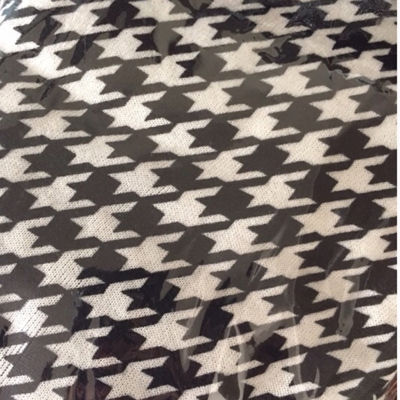 New High Waist Houndstooth Leggings - Picture 3 of 3